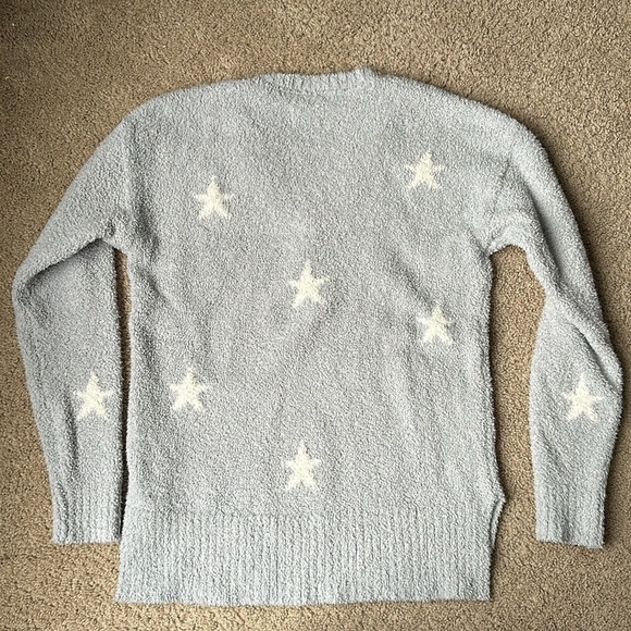 Ugg star sweater. - Picture 4 of 7